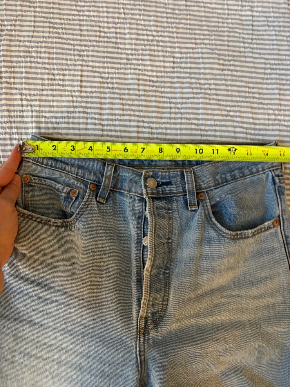 Levi’s Ribcage Straight - 28 - Picture 5 of 5